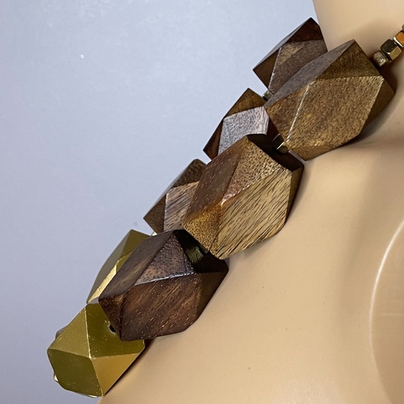 Vintage geometric brown wood and gold large abstract necklace earrings! - Picture 8 of 11